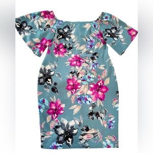 Off the shoulders mid knees floral dress